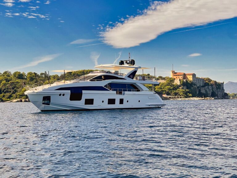 Azimut Grande 27 Metri Yachts for Sale