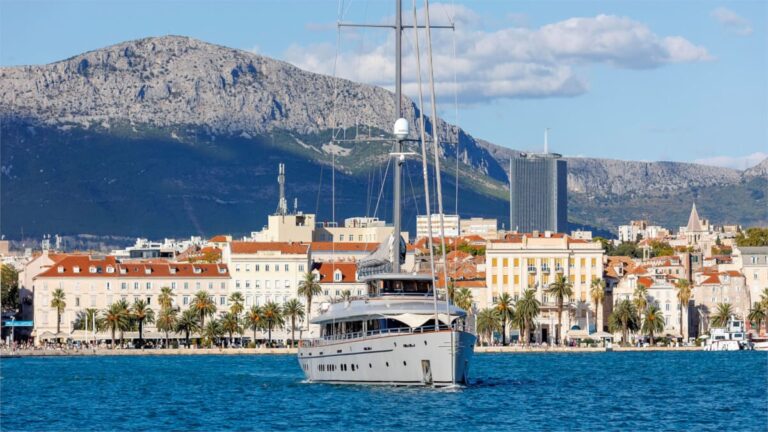 Croatia Yacht Charter - Yacht Charter Croatia
